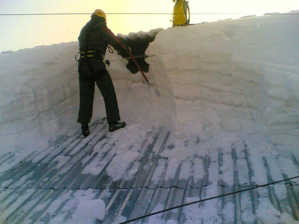 Уборка снега цена в Самаре